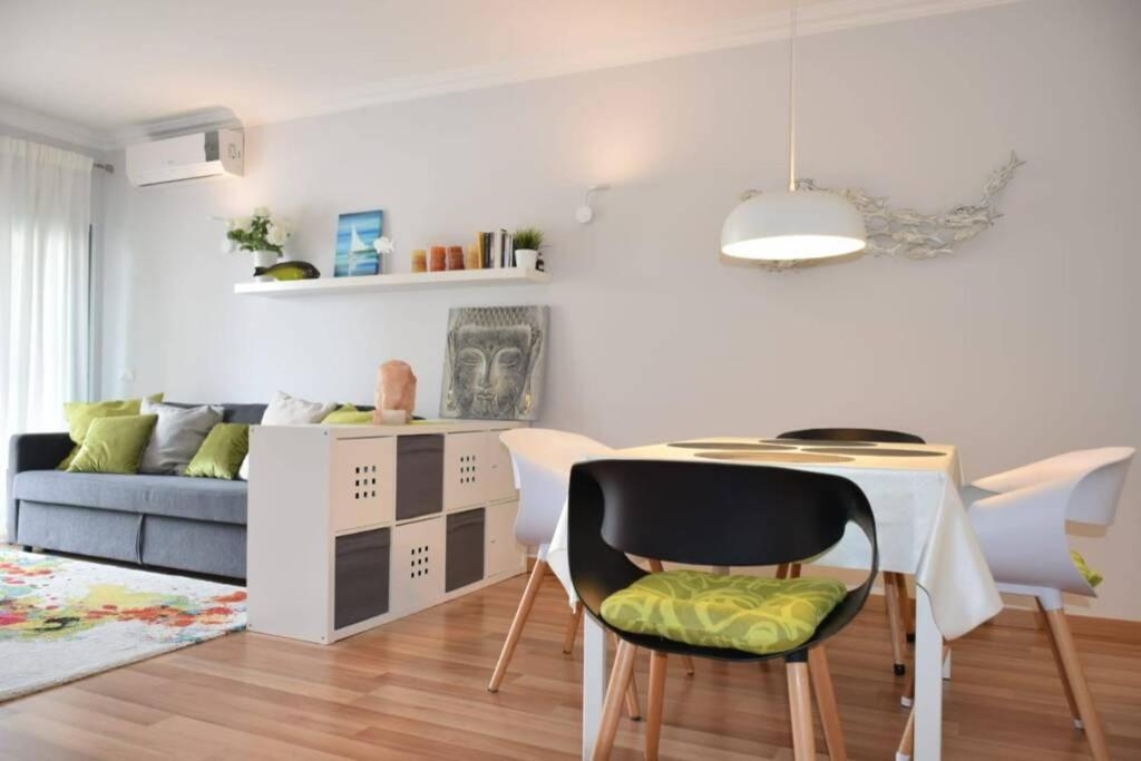 Brina, Stylish Apartment In بورتيماو المظهر الخارجي الصورة