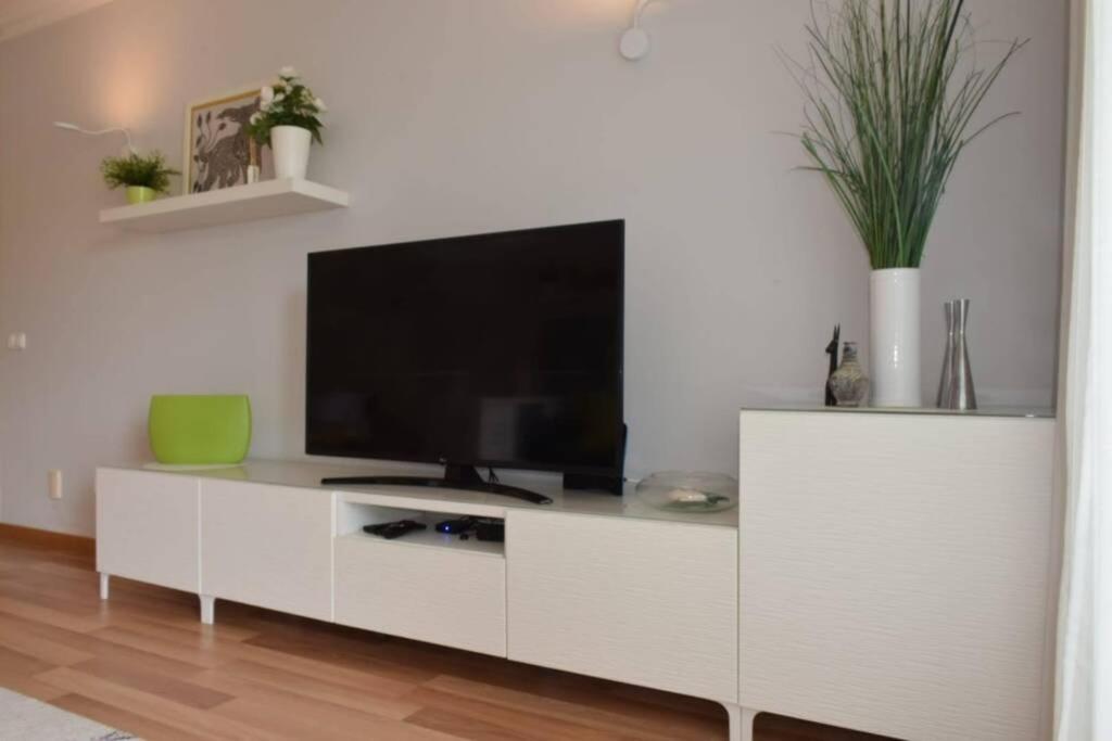 Brina, Stylish Apartment In بورتيماو المظهر الخارجي الصورة